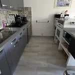 Entire Ground Floor In Beautiful Saint-Raphaël