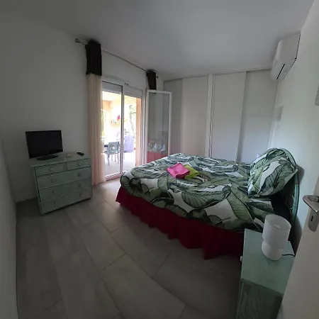 Holiday home Entire Ground Floor In Beautiful Saint-Raphael (Var)