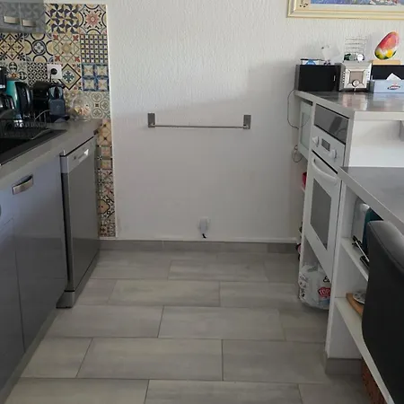 Nyaraló Entire Ground Floor In Beautiful Saint-Raphaël