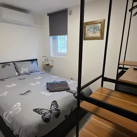 Entire Ground Floor In Beautiful Nyaraló