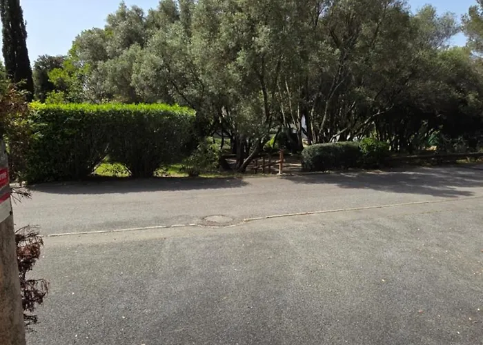 Entire Ground Floor In Beautiful Dom wakacyjny