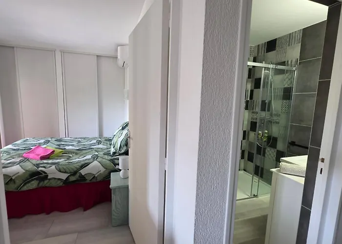 Сasa de vacaciones Entire Ground Floor In Beautiful