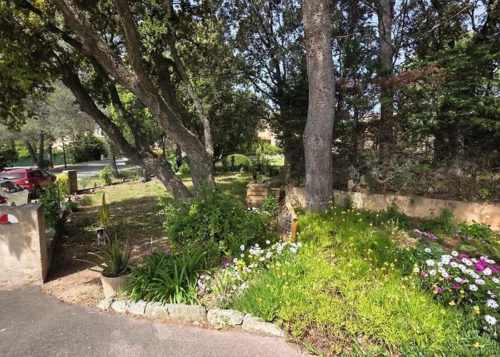 Entire Ground Floor In Beautiful Сasa de vacaciones