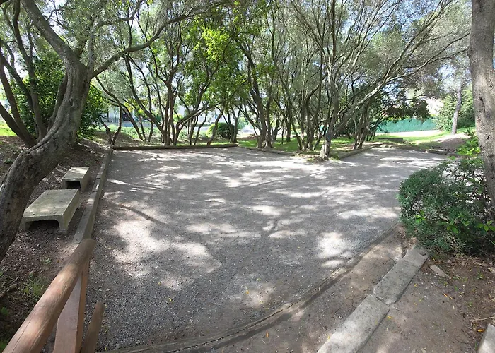 Entire Ground Floor In Beautiful Saint-Raphaël